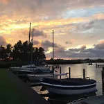 Near Amsterdam, The Hague, Leiden And North Sea Holiday home