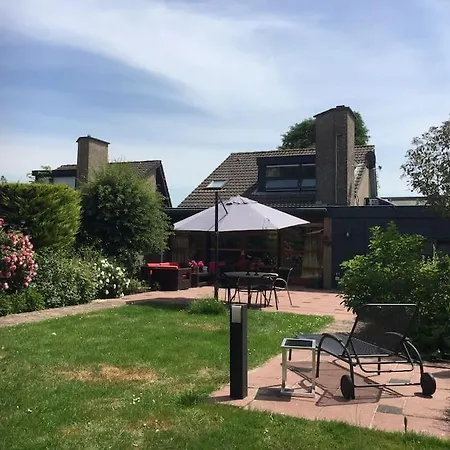 Near Amsterdam, The Hague, Leiden And North Sea Tatil Evi