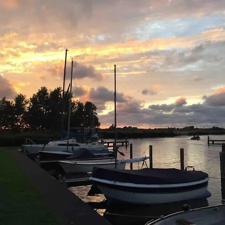Near Amsterdam, The Hague, Leiden And North Sea Semesterbostad